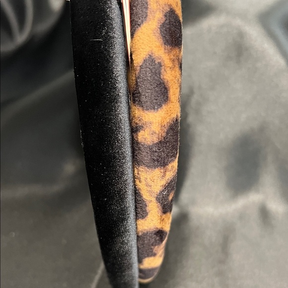 Camila Coelho | Leopard / Black Print Headbands - Picture 6 of 7